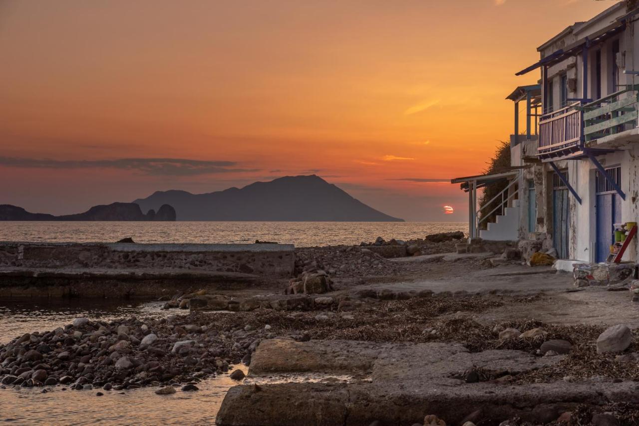 The Colourful Land Milos Villa Klima  ภายนอก รูปภาพ